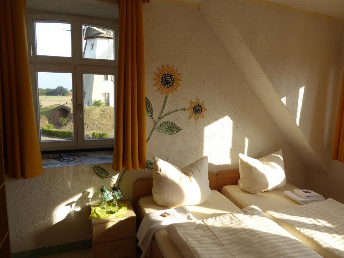 Landgasthaus Zur Muehlenwirtin Petershagen Esterno foto