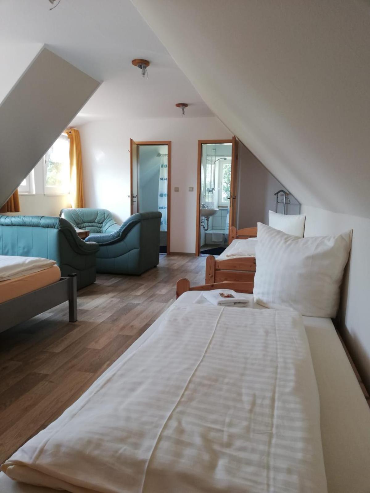 Landgasthaus Zur Muehlenwirtin Petershagen Esterno foto