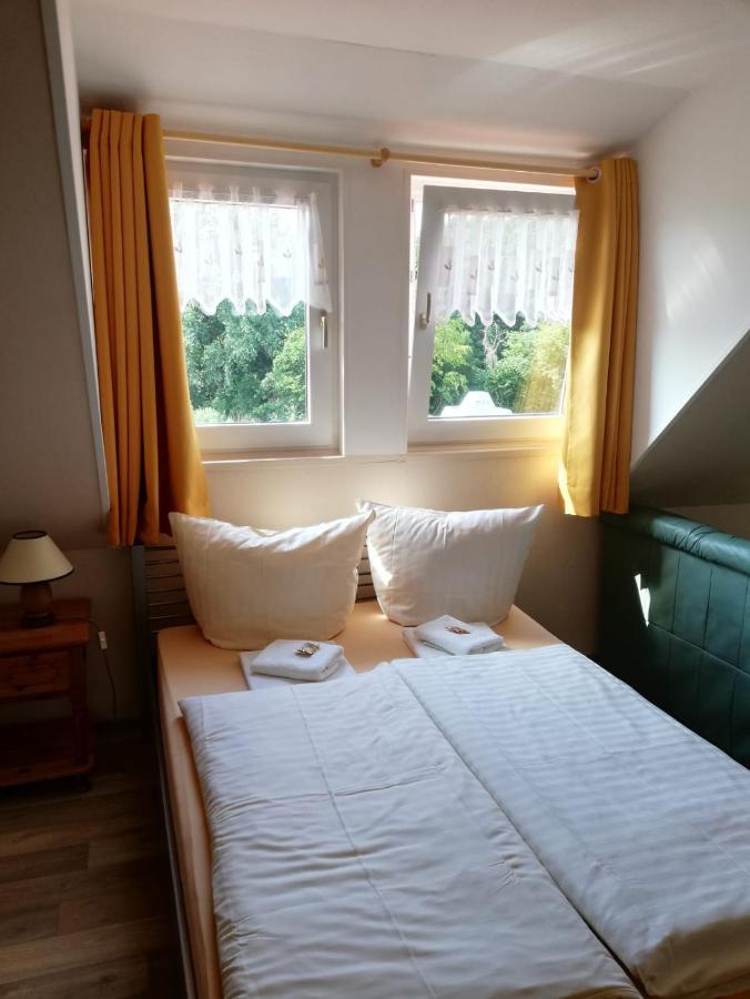 Landgasthaus Zur Muehlenwirtin Petershagen Esterno foto